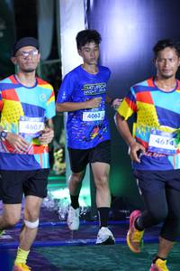 BIB: 4607, 4063, 4614
                            <button type="button" onclick="openModal(26222346)" class="btn btn-primary btn-sm float-right btn-popup" data-toggle="modal" data-target=".modal-high-quality">
                        <i class="fas fa-shopping-cart"></i> Add to Cart
                    </button>
                                            <button type="button" onclick="isThisMe(26222346, true)" class="btn btn-success btn-sm float-right btn-popup btn-isme hidden" data-toggle="tooltip" data-placement="bottom" title="นี่คือรูปของคุณใช่ไหม คลิกที่นี่เพื่อเอาเข้าอัลบั้ม">
                        <i class="fas fa-plus"></i> Add to album
                    </button>
                    <button type="button" onclick="isThisMe(26222346, false)" class="btn btn-warning btn-sm float-right btn-popup btn-isnotme hidden">
                        <i class="fas fa-ban"></i> Remove from album
                    </button>